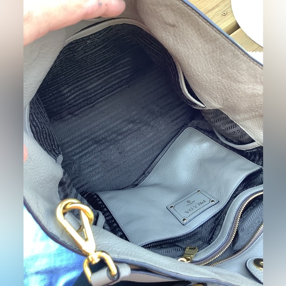 NICE genuine leather PRADA tote bag 🌷🌷 - Picture 11 of 16